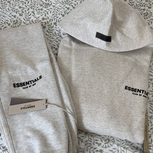 Fear of God Essentials Light Oatmeal set - Hoodie and Sweatpants NWT